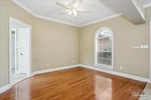 5557 Bay Meadows Dr, Milton, FL 32583 - Photo 3