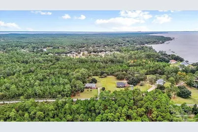 5557 Bay Meadows Dr, Milton, FL 32583 - Photo 33