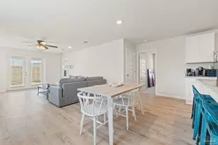 5252 Peach Dr, Pace, FL 32571 - Photo 5