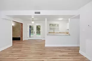 522 S Edgewood Cir, Pensacola, FL 32506 - Photo 5