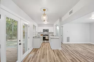 522 S Edgewood Cir, Pensacola, FL 32506 - Photo 7