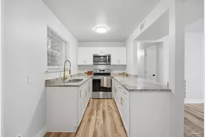 522 S Edgewood Cir, Pensacola, FL 32506 - Photo 9