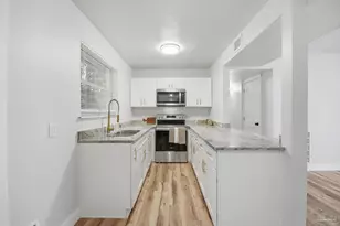 522 S Edgewood Cir, Pensacola, FL 32506 - Photo 9