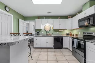 2004 Coral St, Pensacola, FL 32506 - Photo 13