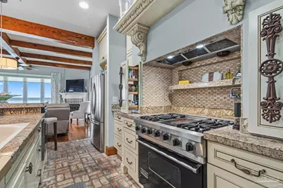 39 E Galvez Ct, Pensacola Beach, FL 32561 - Photo 25