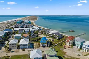 39 E Galvez Ct, Pensacola Beach, FL 32561 - Photo 13