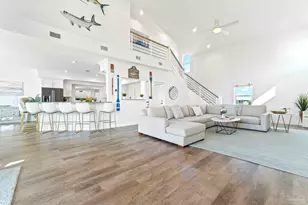 715 Ariola Dr, Pensacola Beach, FL 32561 - Photo 15