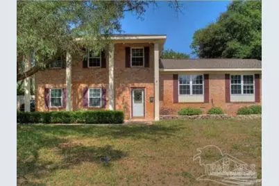 117 S Sunset Blvd, Gulf Breeze, FL 32561 - Photo 1