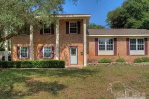 117 S Sunset Blvd, Gulf Breeze, FL 32561 - Photo 1