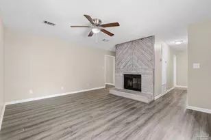 7467 Baywoods Ln, Pensacola, FL 32504 - Photo 17