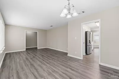 7467 Baywoods Ln, Pensacola, FL 32504 - Photo 11