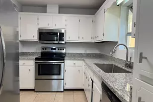 6220 Chablis Ln, Pensacola, FL 32504 - Photo 11