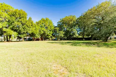 3570 N 12th Ave, Pensacola, FL 32503 - Photo 3