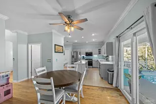 1698 College Pkwy, Gulf Breeze, FL 32563 - Photo 15