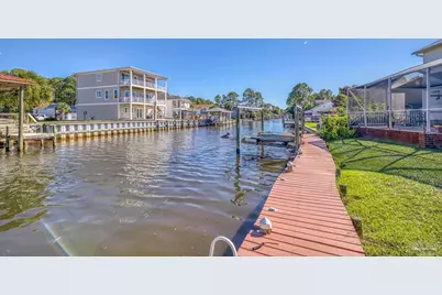 1698 College Pkwy, Gulf Breeze, FL 32563 - Photo 57