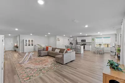 3854 James Stovall St, Pensacola, FL 32526 - Photo 7