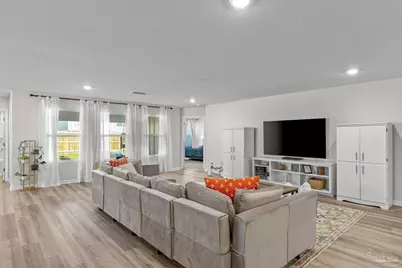 3854 James Stovall St, Pensacola, FL 32526 - Photo 5