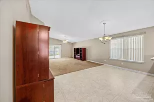 1015 Simpson St, Pensacola, FL 32526 - Photo 5