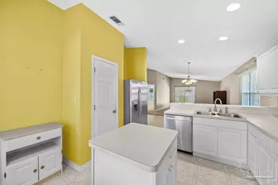 1015 Simpson St, Pensacola, FL 32526 - Photo 11