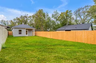 210 E Lakeview Ave, Pensacola, FL 32503 - Photo 15