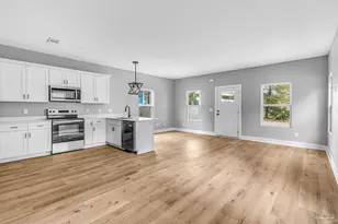 210 E Lakeview Ave, Pensacola, FL 32503 - Photo 5