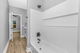 210 E Lakeview Ave, Pensacola, FL 32503 - Photo 19