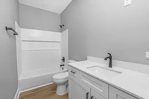 210 E Lakeview Ave, Pensacola, FL 32503 - Photo 21