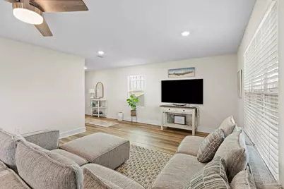 4924 Valor Ct, Pace, FL 32571 - Photo 11