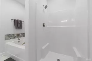 6879 Joyce Dr, Milton, FL 32570 - Photo 25