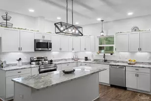 6879 Joyce Dr, Milton, FL 32570 - Photo 11