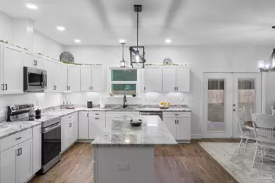 6879 Joyce Dr, Milton, FL 32570 - Photo 13