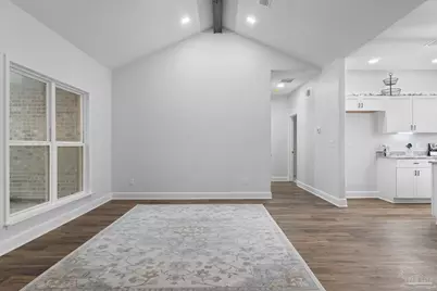 6879 Joyce Dr, Milton, FL 32570 - Photo 7