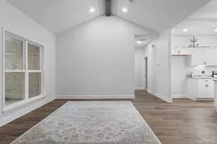 6879 Joyce Dr, Milton, FL 32570 - Photo 7