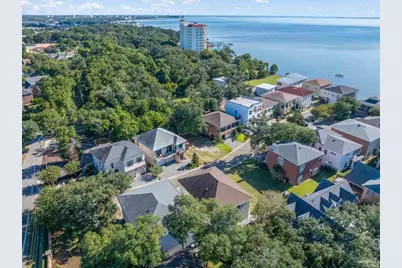 1514 White Caps Ln, Pensacola, FL 32507 - Photo 13