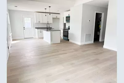 5100 Cranston Ave, Pensacola, FL 32505 - Photo 3