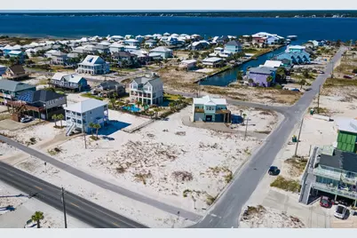 8212 Tbb Gulf Blvd, Navarre Beach, FL 32566 - Photo 9