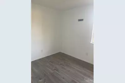 205 Marine Dr, Pensacola, FL 32507 - Photo 13