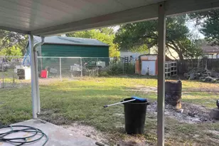 205 Marine Dr, Pensacola, FL 32507 - Photo 3