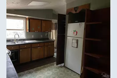 451 E Cane Ave, Crestview, FL 32539 - Photo 15