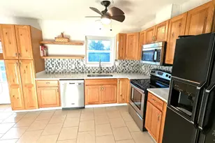 12 W Casa Loma Dr, Mary Esther, FL 32569 - Photo 5