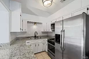 1631 E Hayes St, Pensacola, FL 32503 - Photo 13