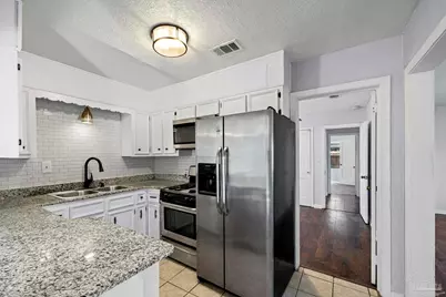 1631 E Hayes St, Pensacola, FL 32503 - Photo 5