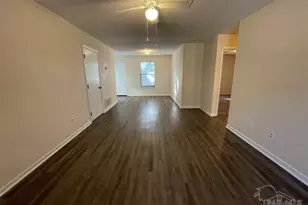 1009 Rentz Ave, Pensacola, FL 32507 - Photo 3