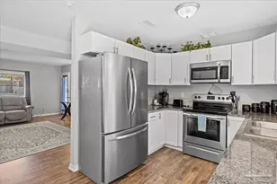 3345 E Lloyd St, Pensacola, FL 32503 - Photo 7