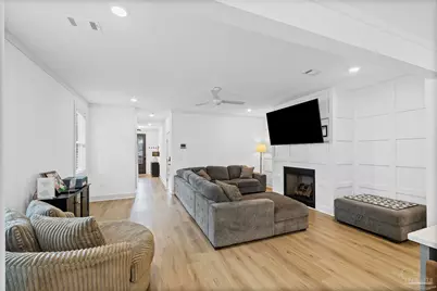 1421 E Texar Dr, Pensacola, FL 32503 - Photo 9