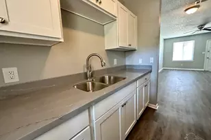 1103 W La Rua St, Pensacola, FL 32501 - Photo 7