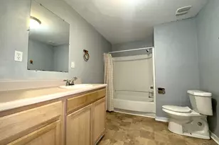 2407 W Gonzalez St, Pensacola, FL 32505 - Photo 7