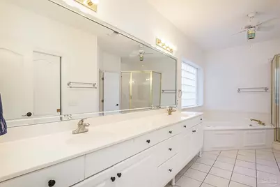 1284 Point East Cir, Gulf Breeze, FL 32563 - Photo 21