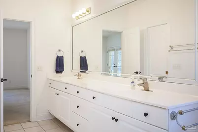 1284 Point East Cir, Gulf Breeze, FL 32563 - Photo 23