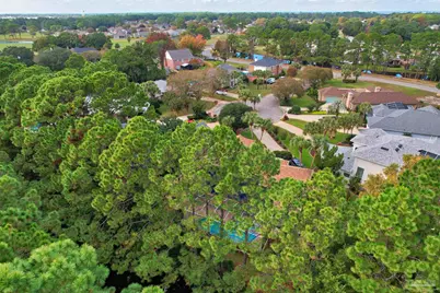 1284 Point East Cir, Gulf Breeze, FL 32563 - Photo 49